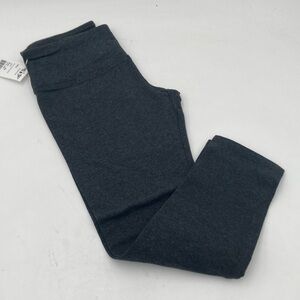 hard tail flat waist capri legging